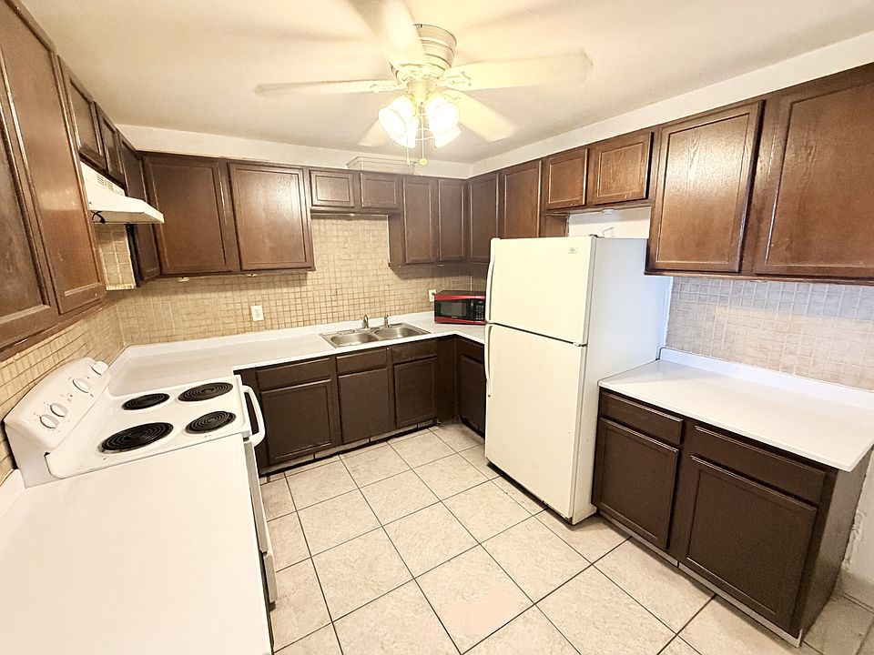 1st image of 1829 N A St APT 13