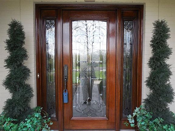 3rd image of 8330 Normandy Dr