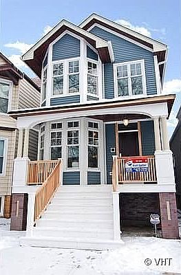 1st image of 4335 N Oakley Ave #1