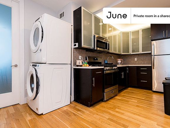 4th image of 21 Carlton Ave #C