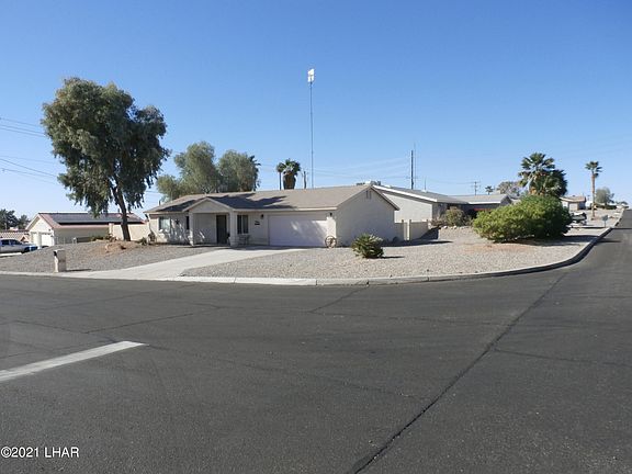 3rd image of 3755 Clearwater Dr