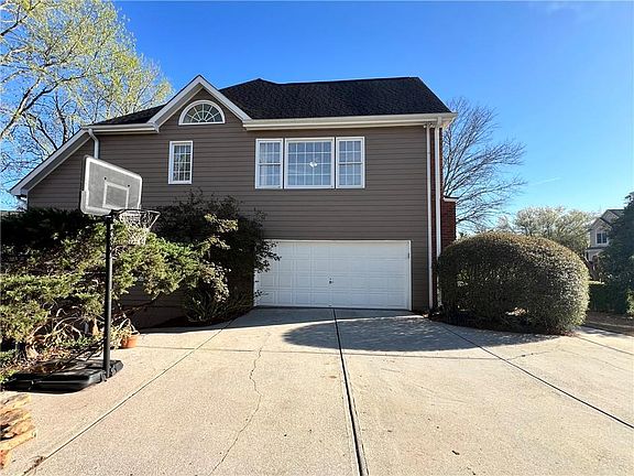 5th image of 3875 Stonebriar Ct