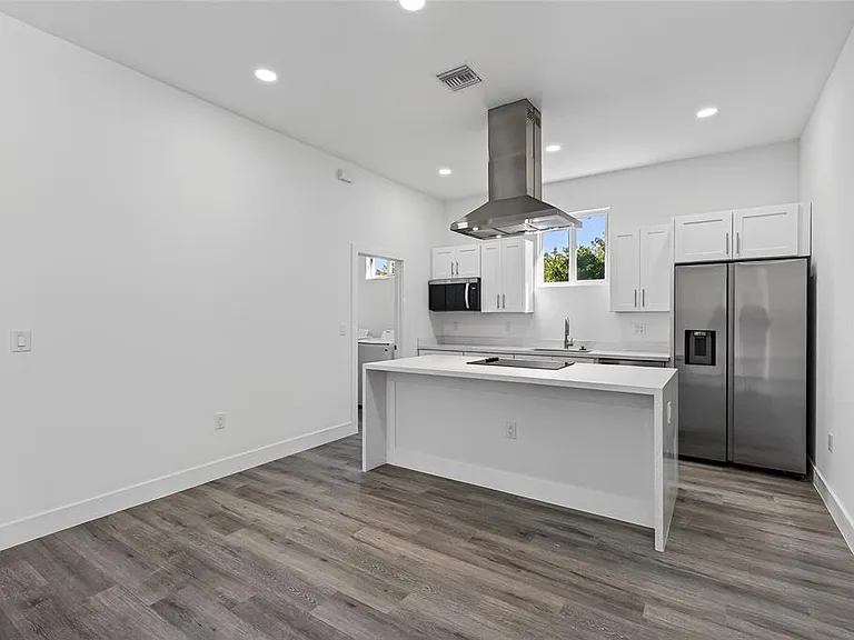 511 Sweetwater Dr — Photo 11