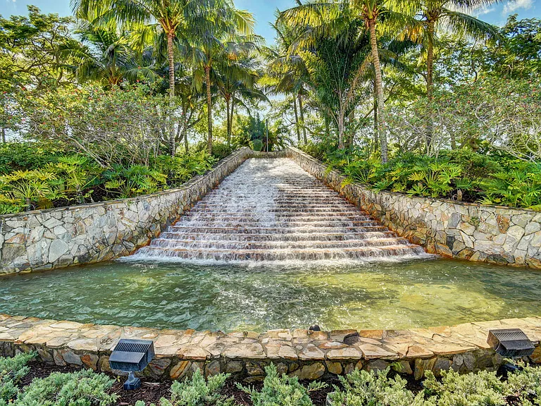 4085 Bahia Isle Cir — Photo 43