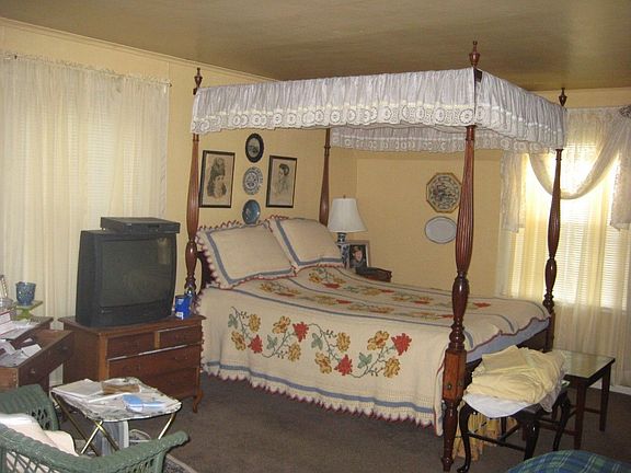 Master bed