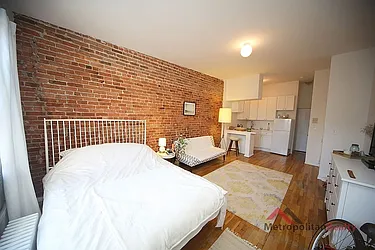 Rented by Metropolitan Realty