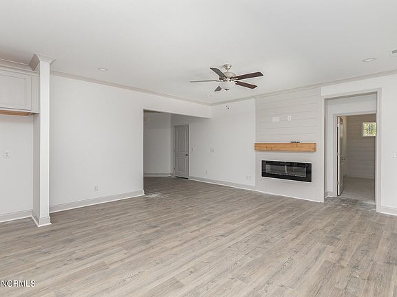 4th image of 202 Red River Drive