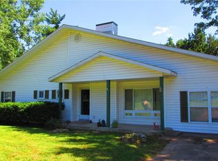 405 Harris Ln, Lebanon, MO 65536