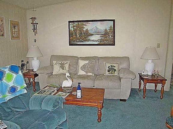 4th image of 435 Edgemar Ct