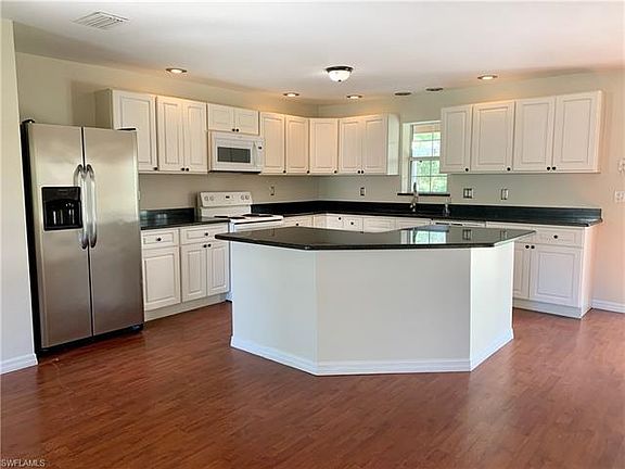 2nd image of 1620 Cortez Ave