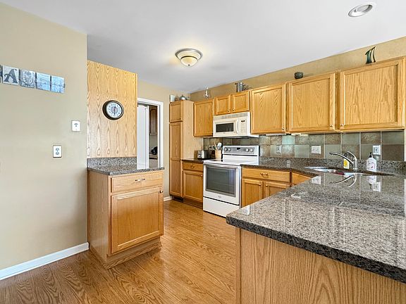 5th image of 2031 Briarwood Ln