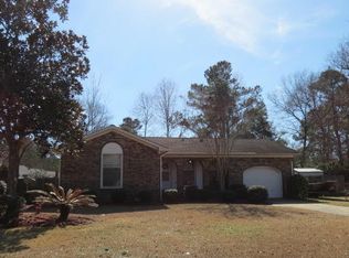 105 Putter Ct, Summerville, SC 29483