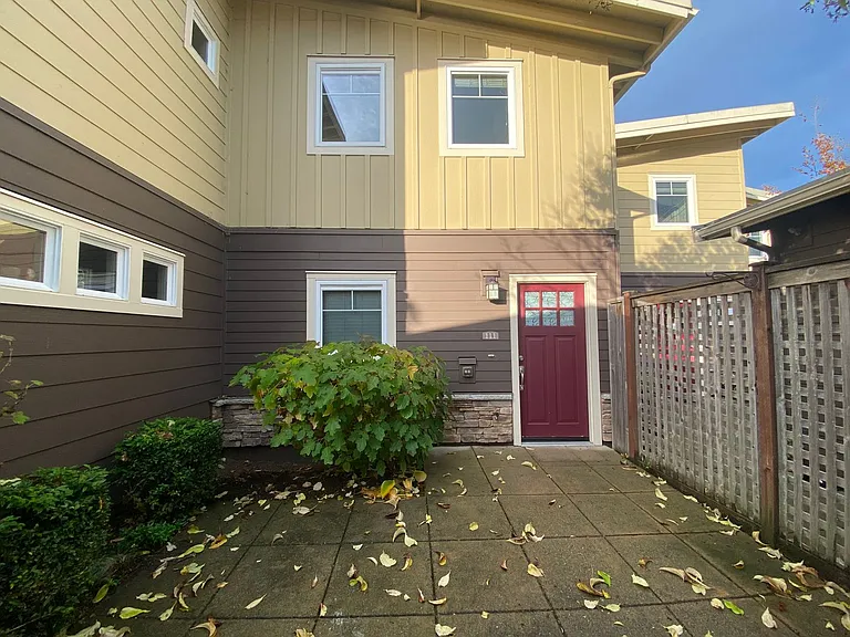 Villas at Woodinville — Photo 2