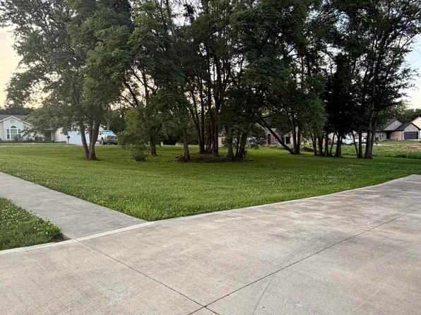 104 Elk Dr, Stamping Ground, KY 40379