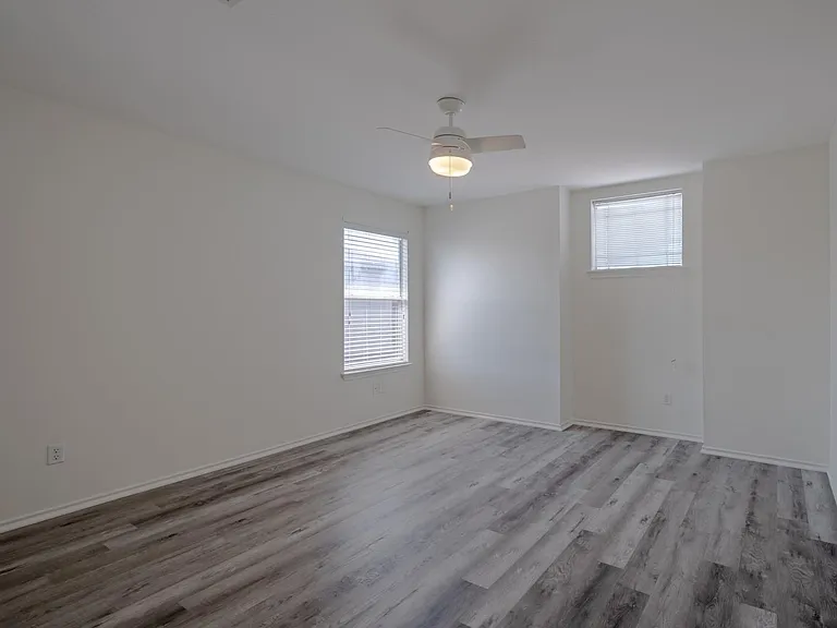 2202 Piedmont Ct — Photo 15
