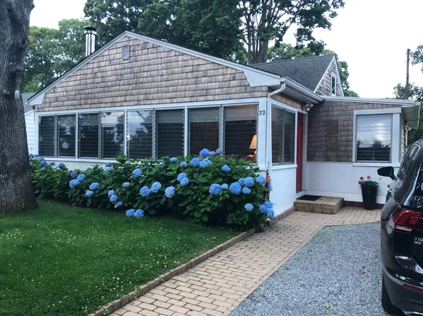 https://photos.zillowstatic.com/fp/f00d8e96340a72d282ec30e0f1dd975a-p_e.webp