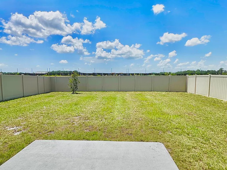 5844 SW 132nd Pl — Photo 4