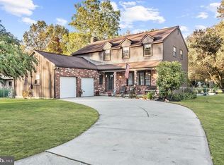 34 Oneda Ave, Moorestown, NJ 08057