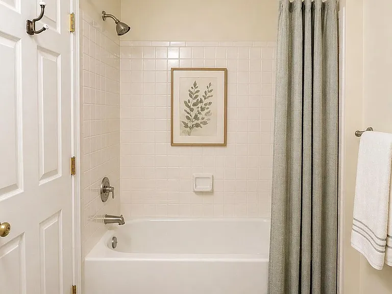 703 Orchard Overlook #301 — Photo 28