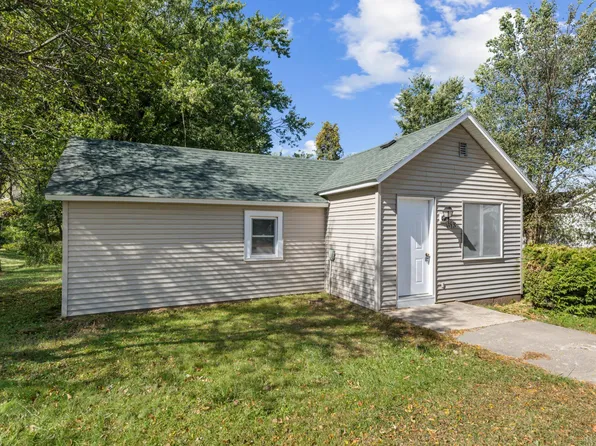 613 S Grant St, Houston, MN 55943