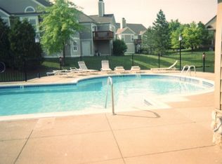 1781 Weatherstone Dr, Ann Arbor, MI