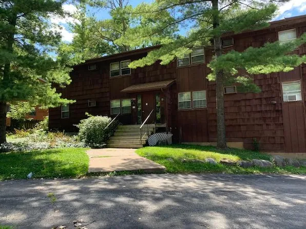 134 Flintridge Dr, Rockford, IL 61107