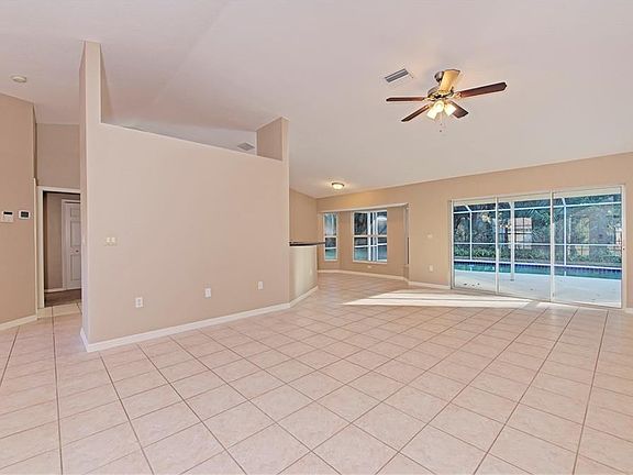 3rd image of 2849 Tusket Ave