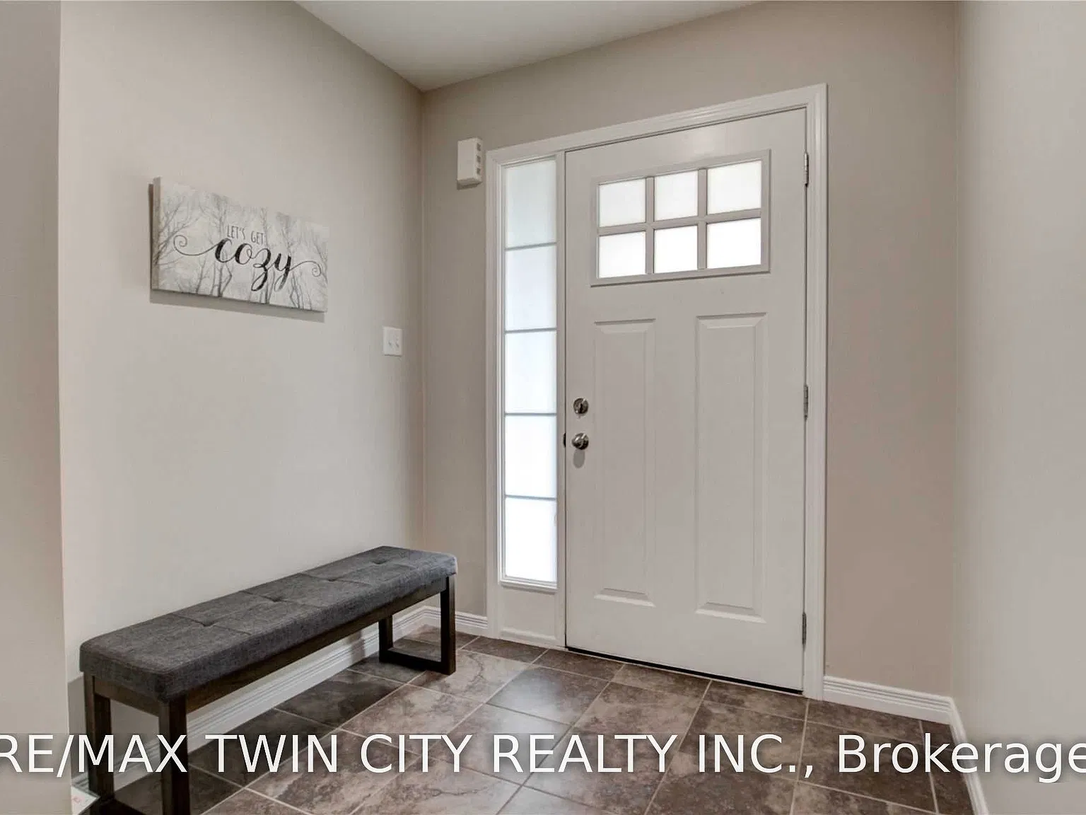 3 bed, $2,600 — Photo 2