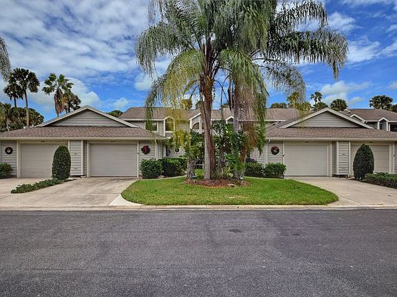 2nd image of 370 Vista Ct