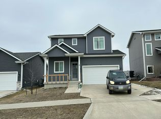 1749 Ashwood Ave, Norwalk, IA 50211