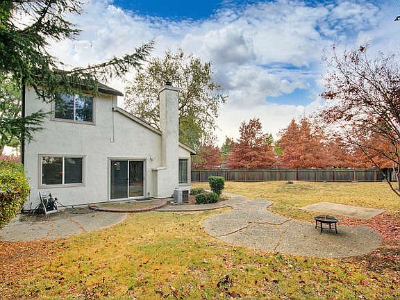 4th image of 231 Touchstone Pl