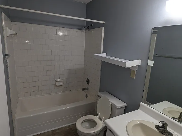 727 S Main St #86 — Photo 5