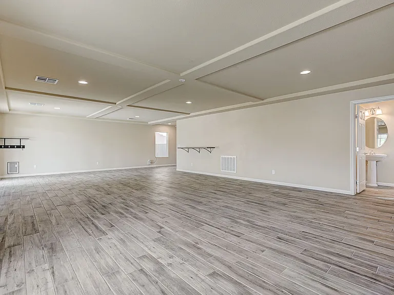 706 Eros Ct — Photo 54