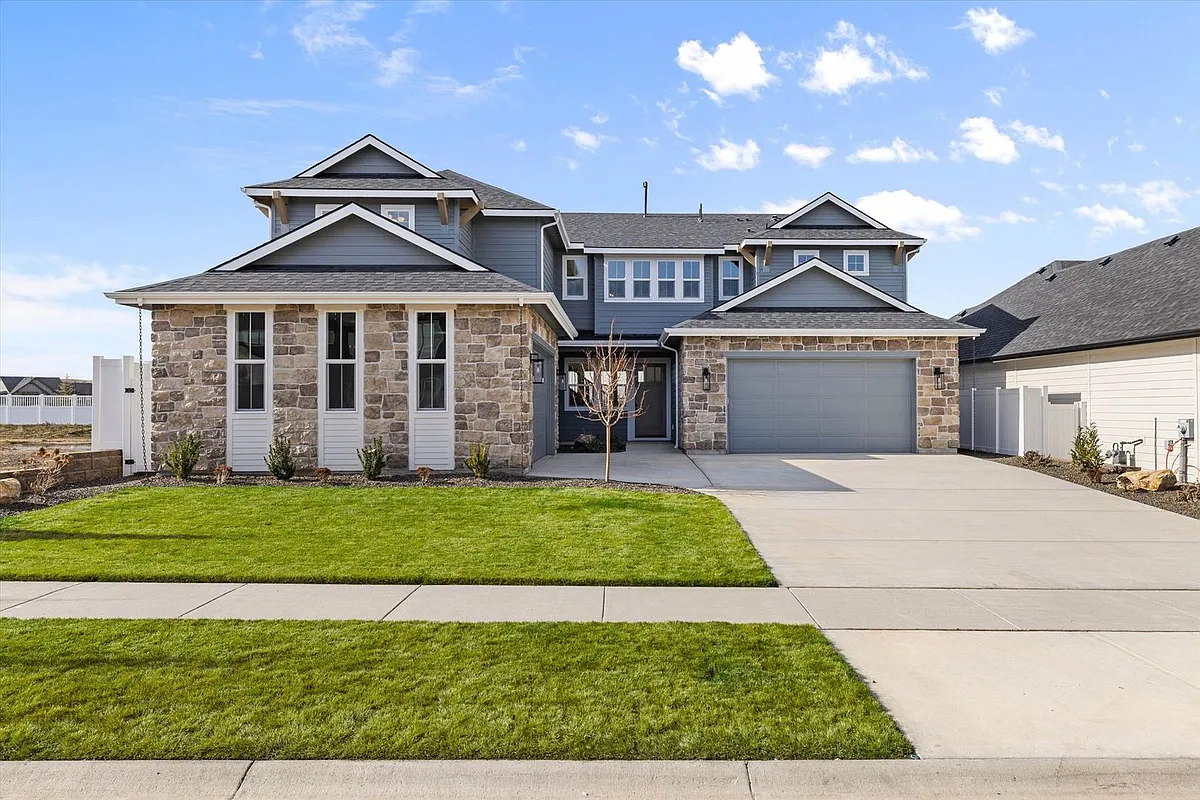 Building Photo - 14267 N Goldfinch Ave