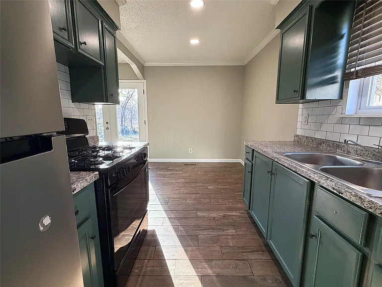 3354 S 124th East Ave — Photo 7