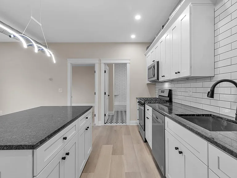 151 Division St #4 — Photo 13
