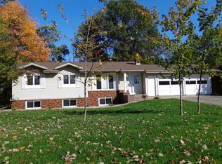 5240 Howard Ave, Stevens Point, WI 54481