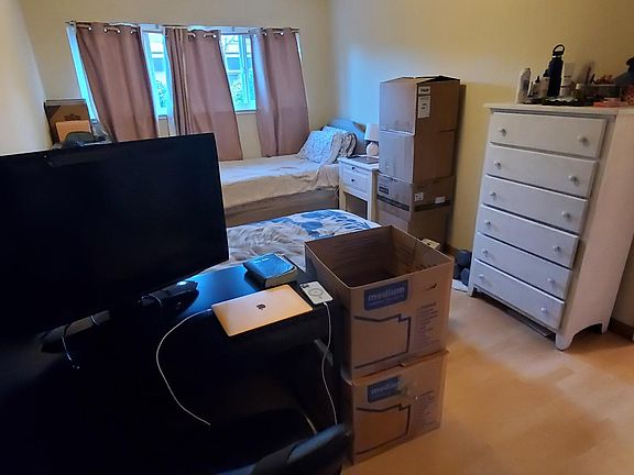 4th image of 1564 Albatross Dr APT 2