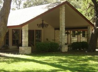 9226 Fox Briar Ln, Boerne, TX 78006