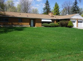 1229 E Thomas L Pkwy, Lansing, MI 48917