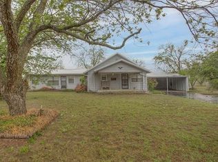 815 N Winkler St, Gorman, TX 76454
