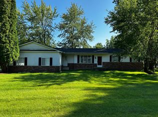 3199 Rolston Rd, Fenton, MI 48430