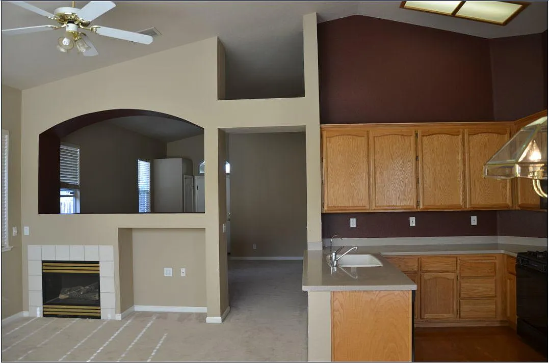 Building Photo - 292 Hornsby Ct
