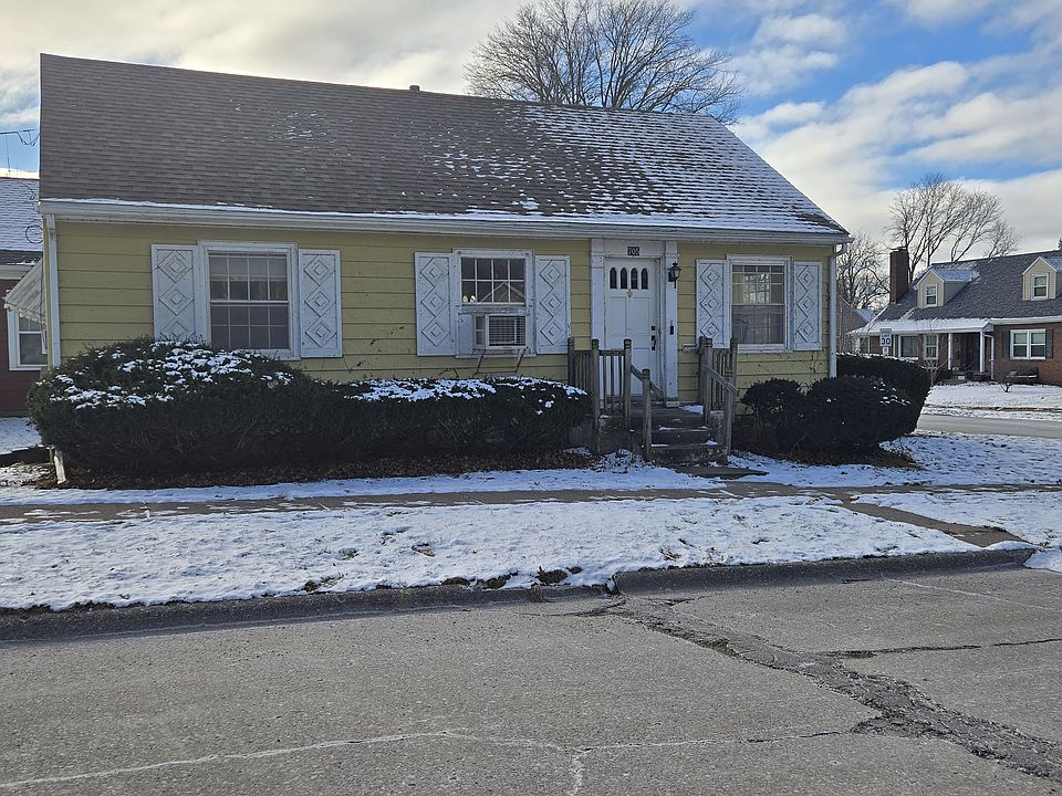 1st image of 705 E 32nd St