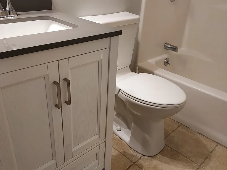 37 Alice Dr #107 — Photo 2