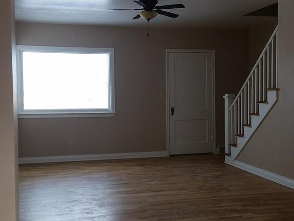 Dining room / Living room