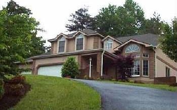 2nd image of 38 Stonehaven Ln