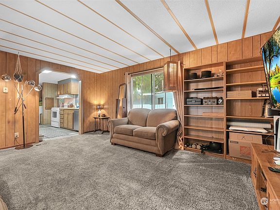 4th image of 1121 Curtis Street #7