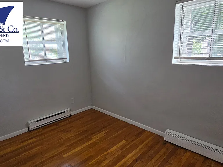 5 Waldemar Ave #2 — Photo 8