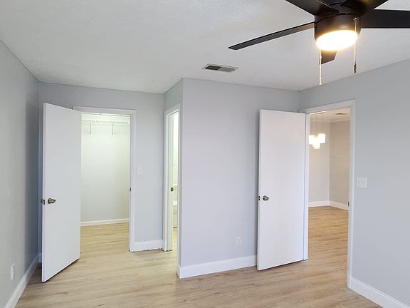 4th image of 8839 Eagleview Dr APT 8